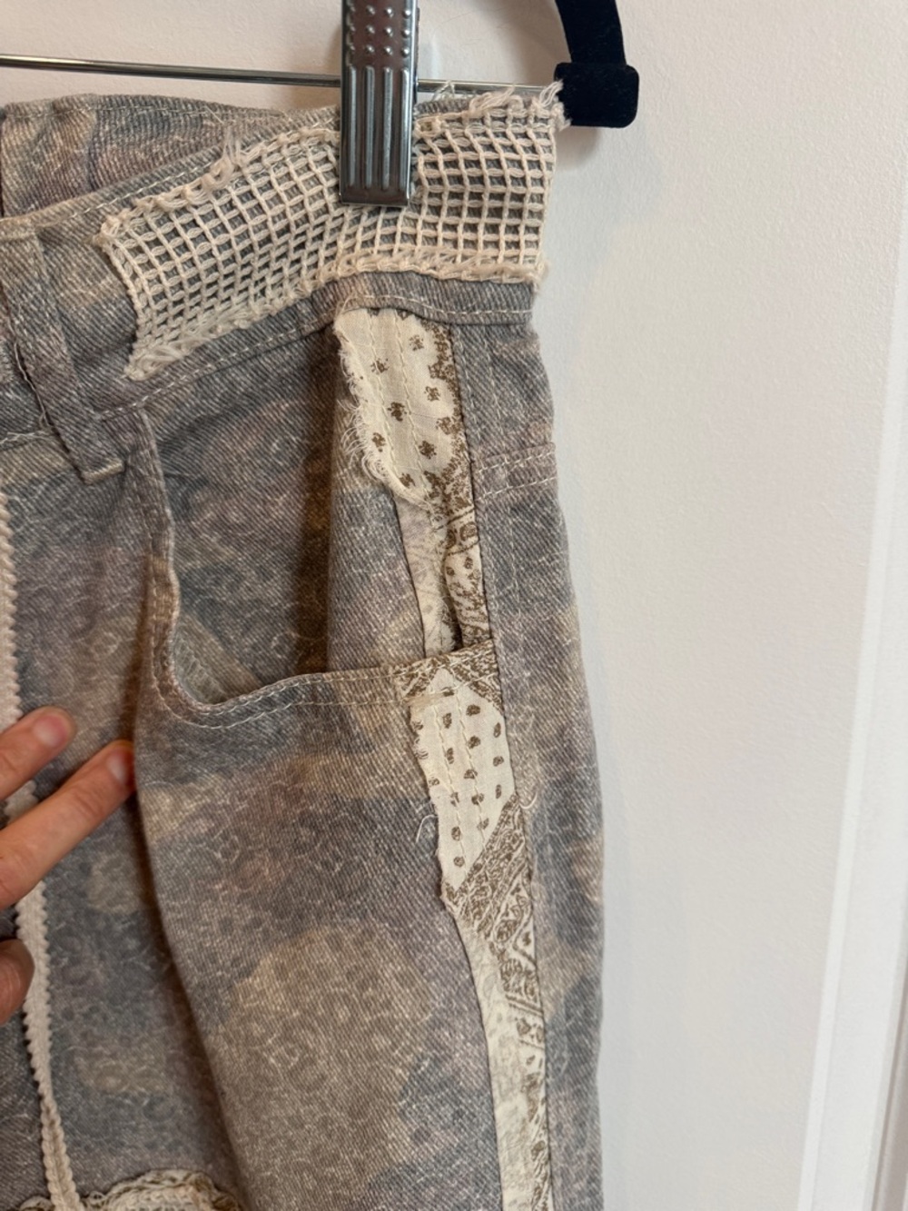 POL Neutral Patchwork Wide-Leg Pants with Crochet Details- SMALL - Picture 8 of 17